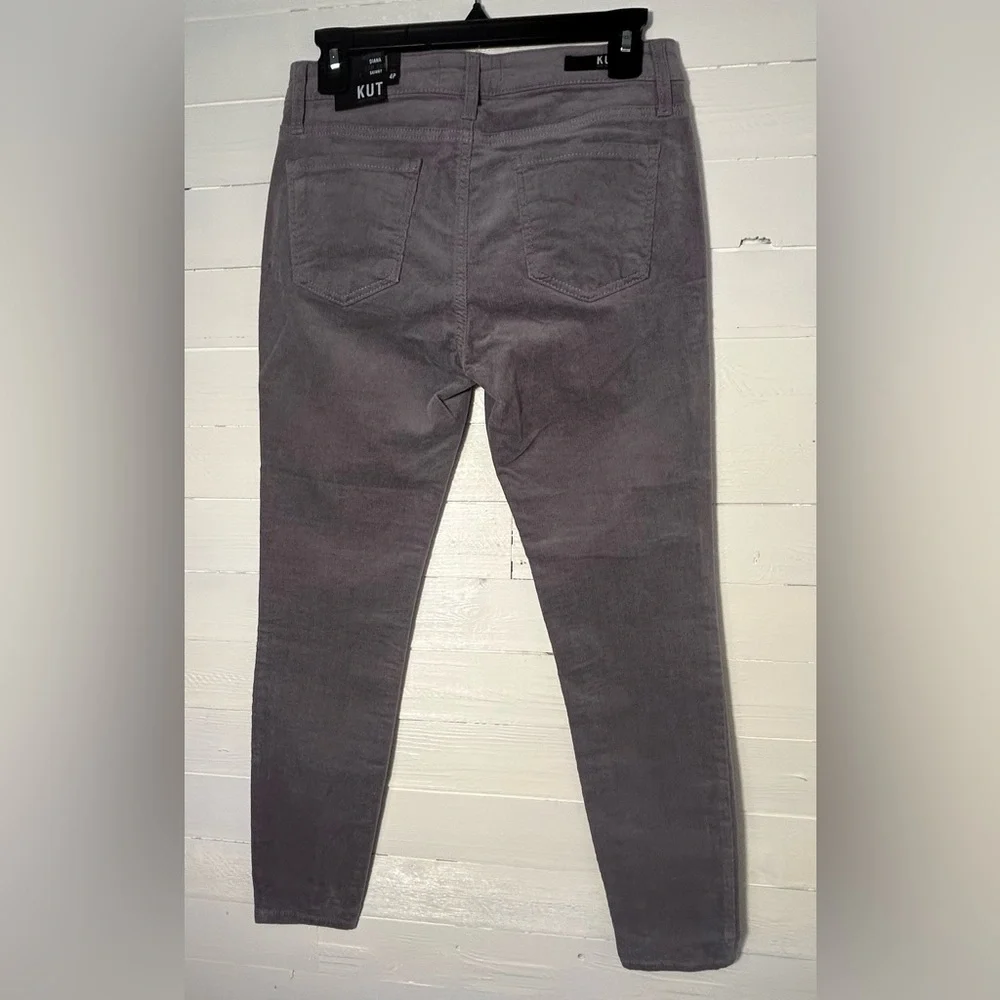 NWT Kut from the Kloth Diana skinny corduroy pants. Seal gray, size 4P.